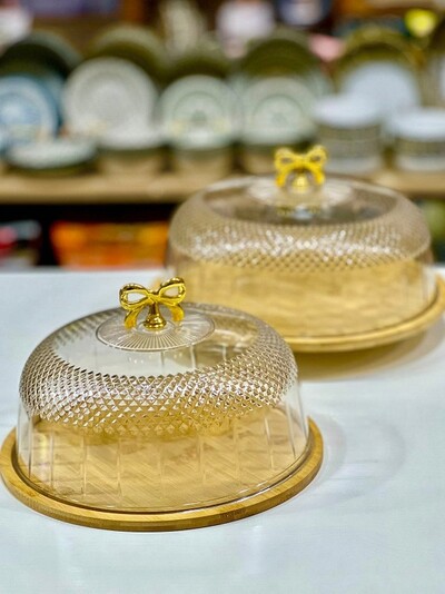 Wooden Base Cake Dish